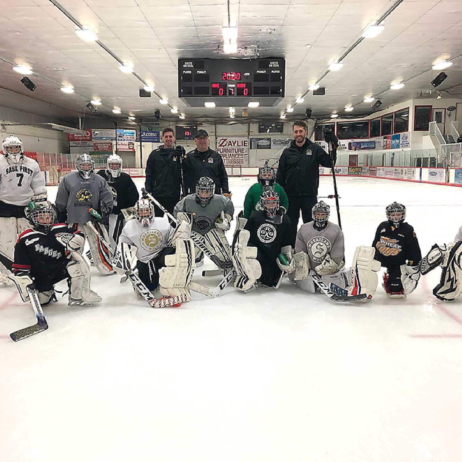 Above, is one of the photos submitted for Moosomins nomination page for Kraft Hockeyville 2023. The photo captures a goalie clinic that was hosted by Moosomins Minor Hockey Board. The three goalie coaches at the top are, Logan Thompson who plays for NHL            Las Vegas Golden Knights, Brian Elder and Tyler Plante. 